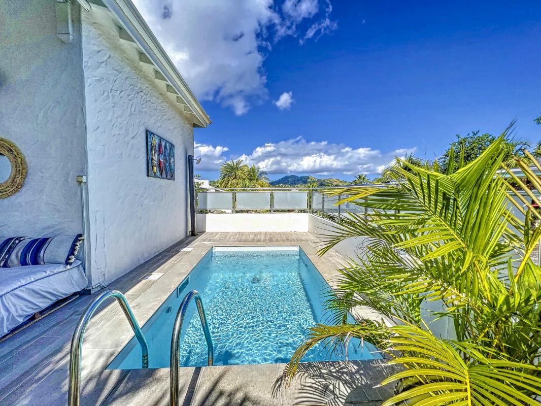 Villa 6 personnes à Baie Orientale-piscine-2